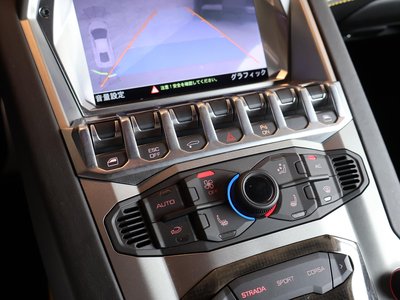 2012 Lamborghini AVENTADOR — миниатюра 32
