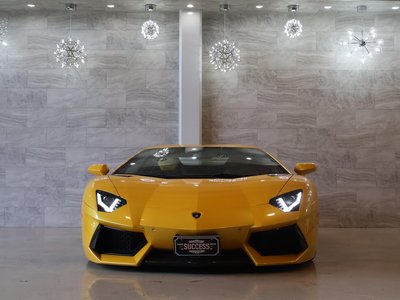 LAMBORGHINI AVENTADOR - 6