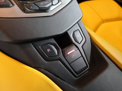 2012 Lamborghini AVENTADOR — миниатюра 34