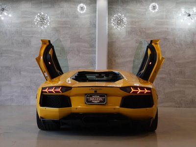2012 Lamborghini AVENTADOR — миниатюра 11