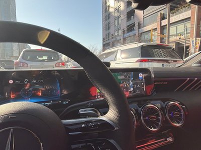 MERCEDES-BENZ CLA - 3