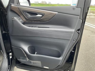 2024 Toyota ALPHARD — миниатюра 38