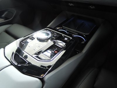2026 BMW 5 SERIES 缩略图 12