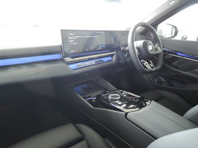 2026 BMW 5 SERIES 缩略图 22