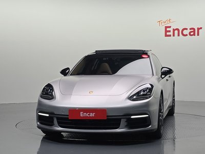 PORSCHE PANAMERA - 2