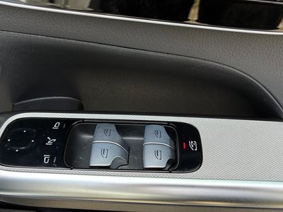 صورة مصغرة 34 لـ 2025 Mercedes-BENZ GLC