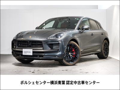 PORSCHE MACAN - 1