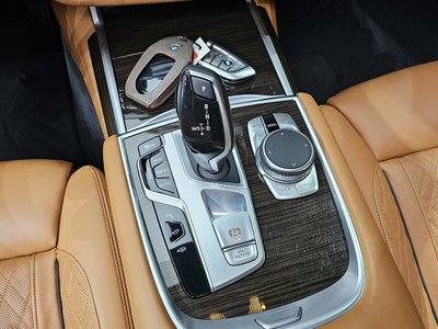 BMW 7 SERIES - 7