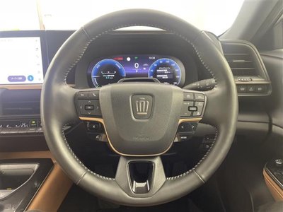 2024 Toyota CROWN SPORT photo 7