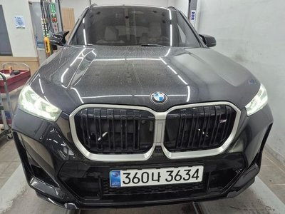 2025 BMW X1 — фото 1
