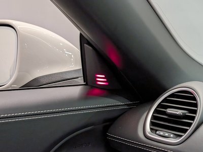 2025 Porsche 718 缩略图 33