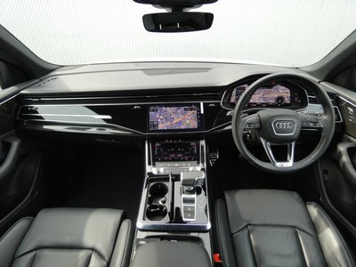 2024 AUDI Q8 照片 2