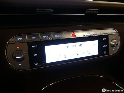 2024 Genesis G90 (RS4) thumbnail 16