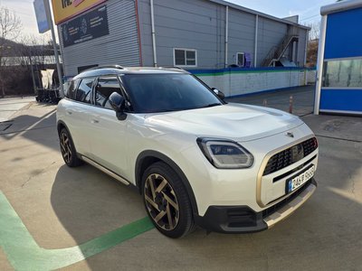 MINI COUNTRYMAN - 1