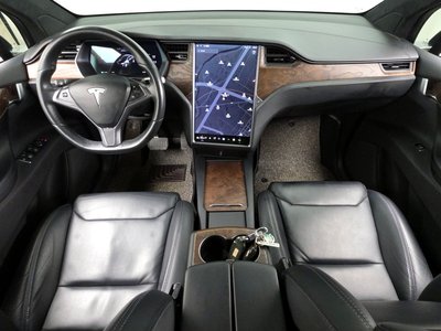 TESLA MODEL X - 5