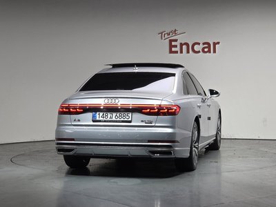 AUDI A8 - 4