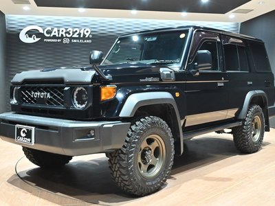TOYOTA LAND CRUISER 70 - 1