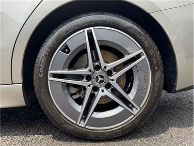 صورة مصغرة 15 لـ 2021 Mercedes-BENZ C-CLASS
