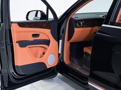 BENTLEY BENTAYGA - 10