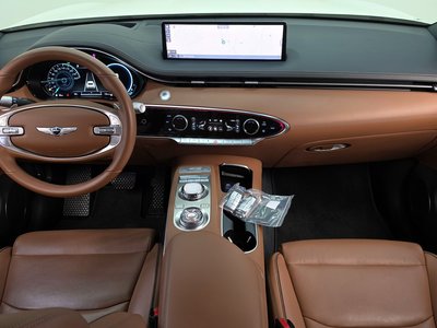 صورة 5 لـ 2022 Genesis GV70
