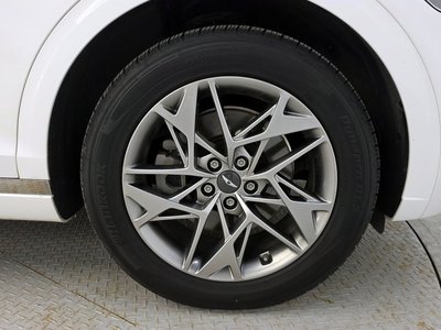 صورة 8 لـ 2022 Genesis GV70