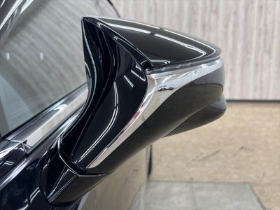 2021 Lexus LS thumbnail 23