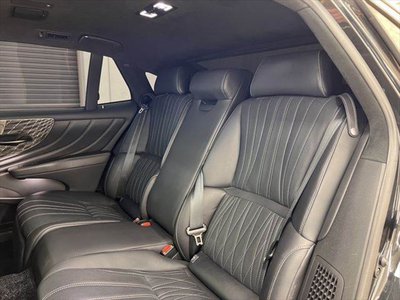 2021 Lexus LS thumbnail 32