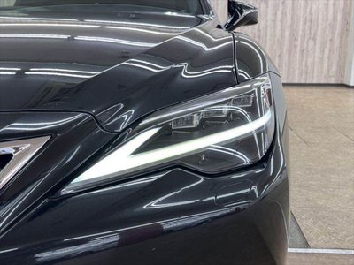 2021 Lexus LS thumbnail 21