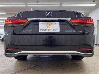 2021 Lexus LS thumbnail 17