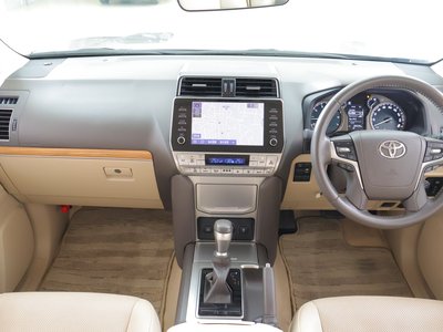 TOYOTA LAND CRUISER PRADO - 2