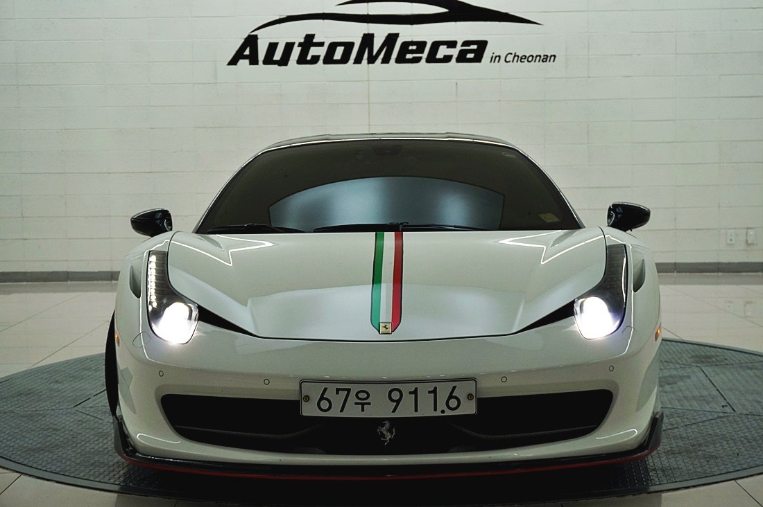 FERRARI 458 - View 1