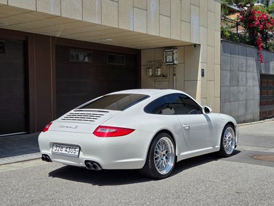 PORSCHE 911 - 6