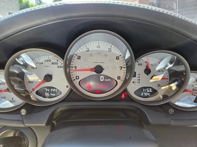 PORSCHE 911 - 9