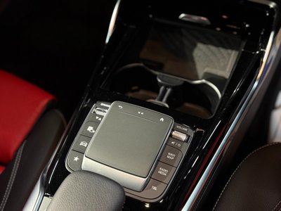 MERCEDES-BENZ CLA AMG - 8