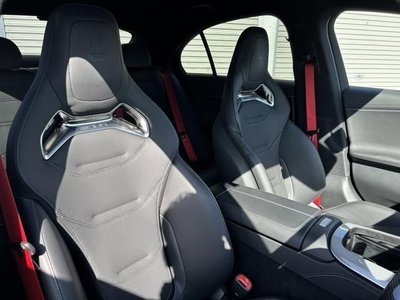 MERCEDES-BENZ E-CLASS - 4