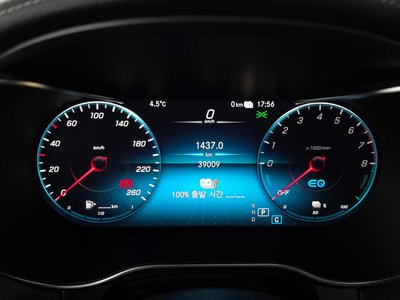 MERCEDES-BENZ GLC - 8