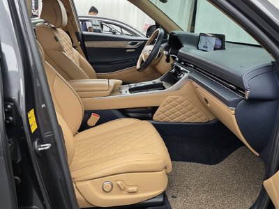 2021 Genesis GV80 thumbnail 16
