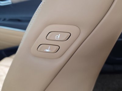 2021 Genesis GV80 thumbnail 31