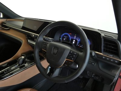 2024 Toyota CROWN SPORT photo 4