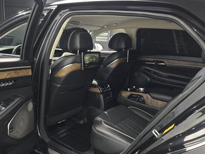 2019 Genesis G90 — миниатюра 18
