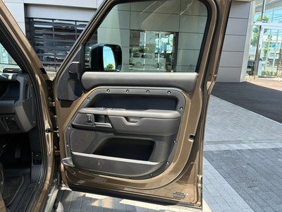 صورة مصغرة 54 لـ 2025 LAND Rover DEFENDER