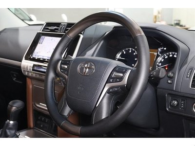 2021 Toyota LAND CRUISER PRADO 照片 6