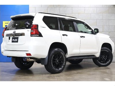 2021 Toyota LAND CRUISER PRADO 照片 3
