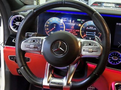 MERCEDES-BENZ GT AMG - 8