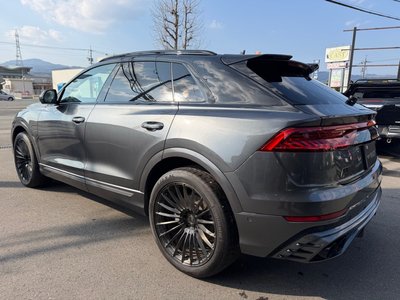 AUDI Q8 - 10