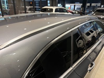 MERCEDES-BENZ E-CLASS WAGON - 8