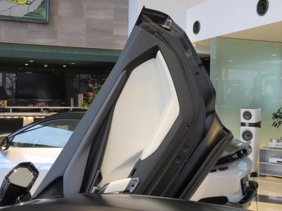 2025 Lamborghini REVUELTO — миниатюра 43