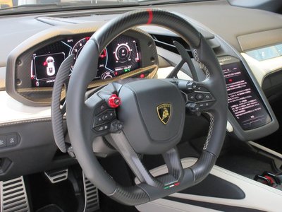 2025 Lamborghini REVUELTO — миниатюра 49