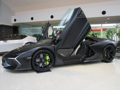 2025 Lamborghini REVUELTO — миниатюра 23