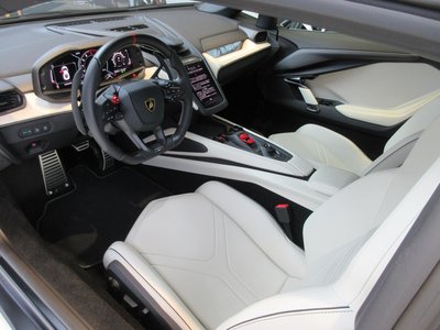 2025 Lamborghini REVUELTO — миниатюра 33